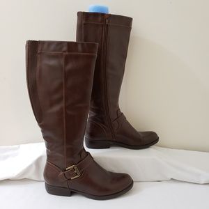 Kim Roger's Boots 6.5m